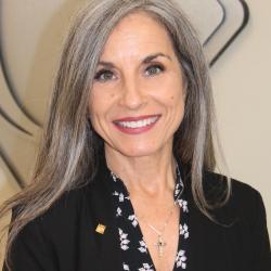 Terri Waddell headshot